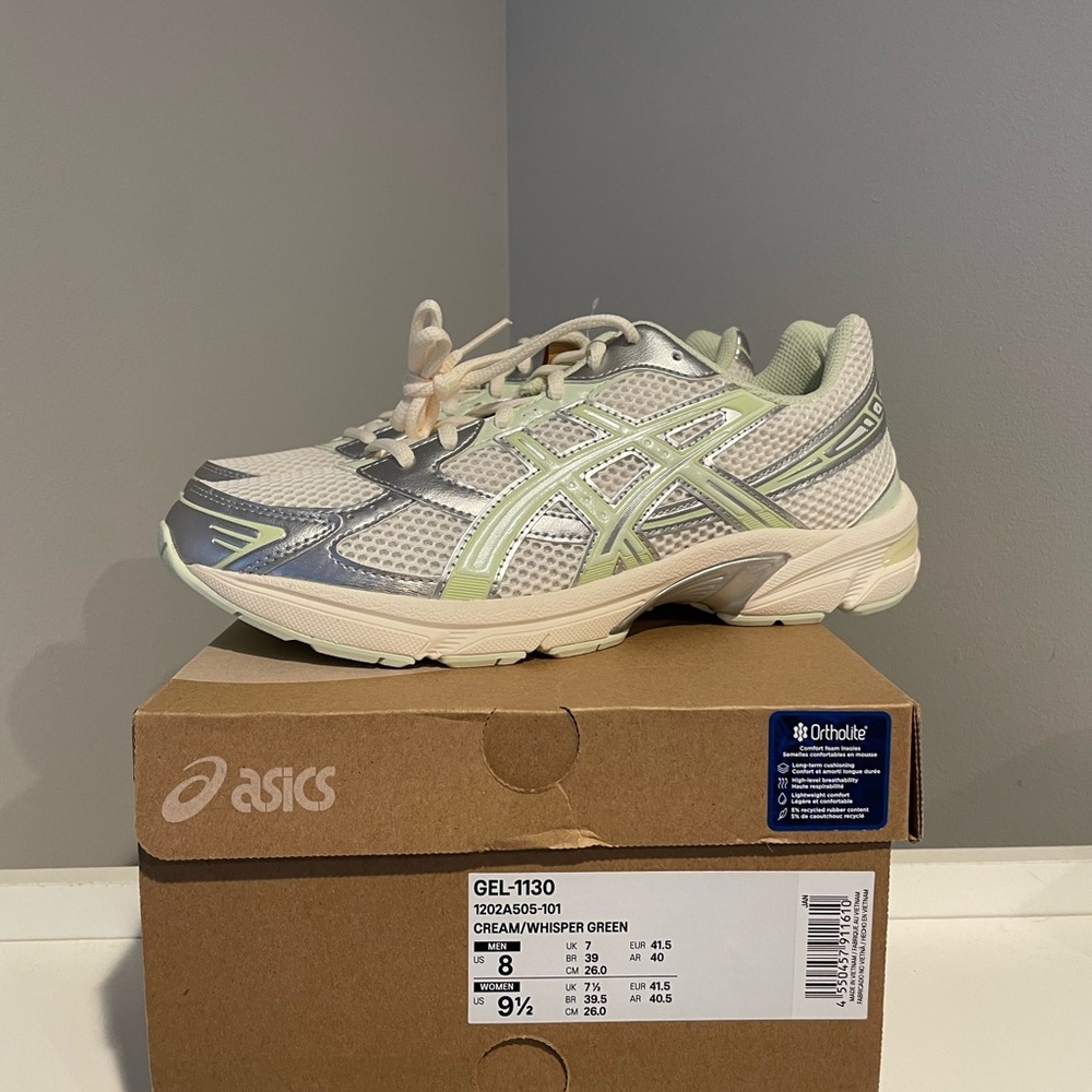 ASICS Gel 1139Cream and Green Sneakers with Supportive Midsole Size 9.5